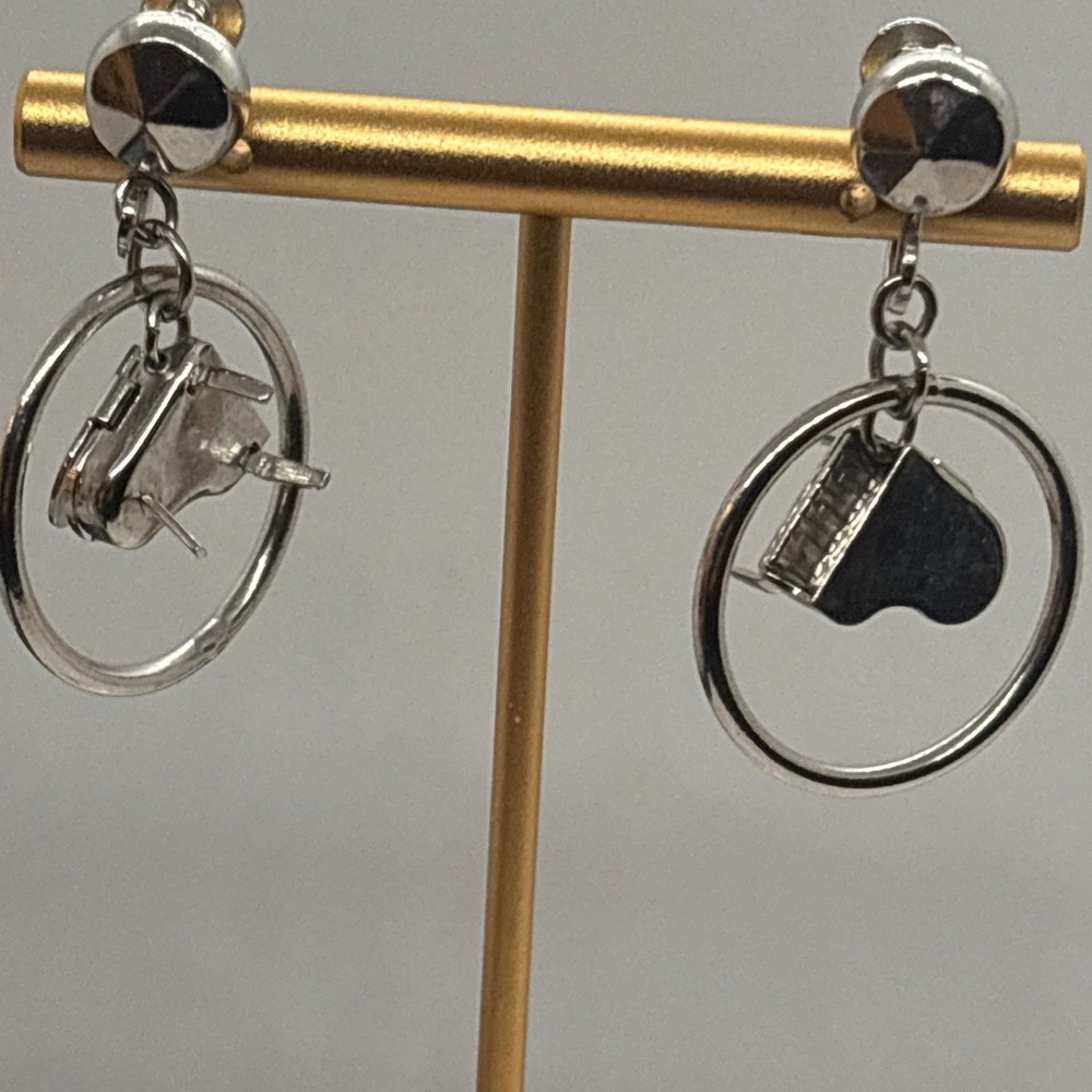 Vintage‎ Grand Piano Earrings Silver Tone Hoop Screw Back Musical Theme Novelty